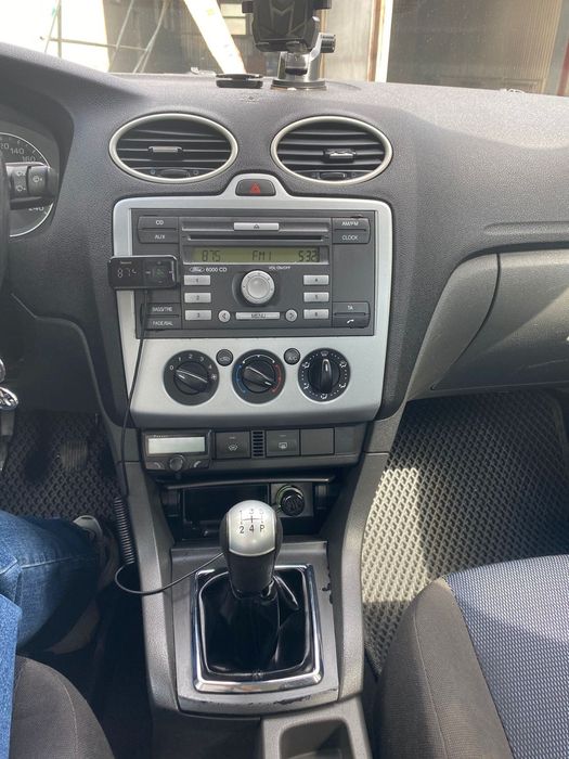 Форд фокус 2006 рік 2.0