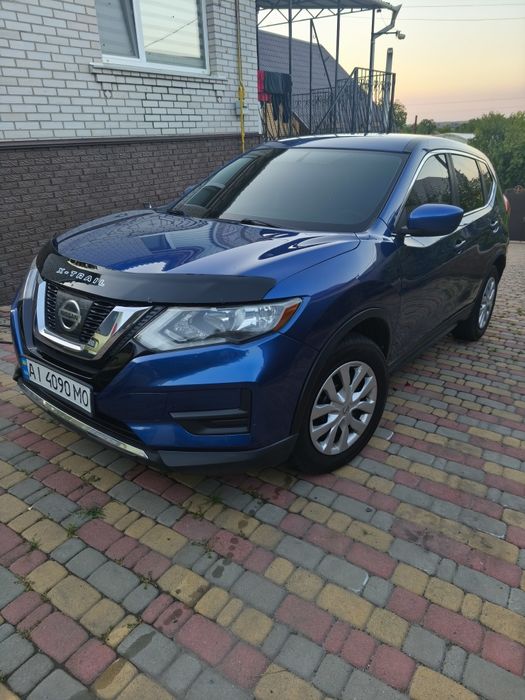 Нісан Рог 2017рік