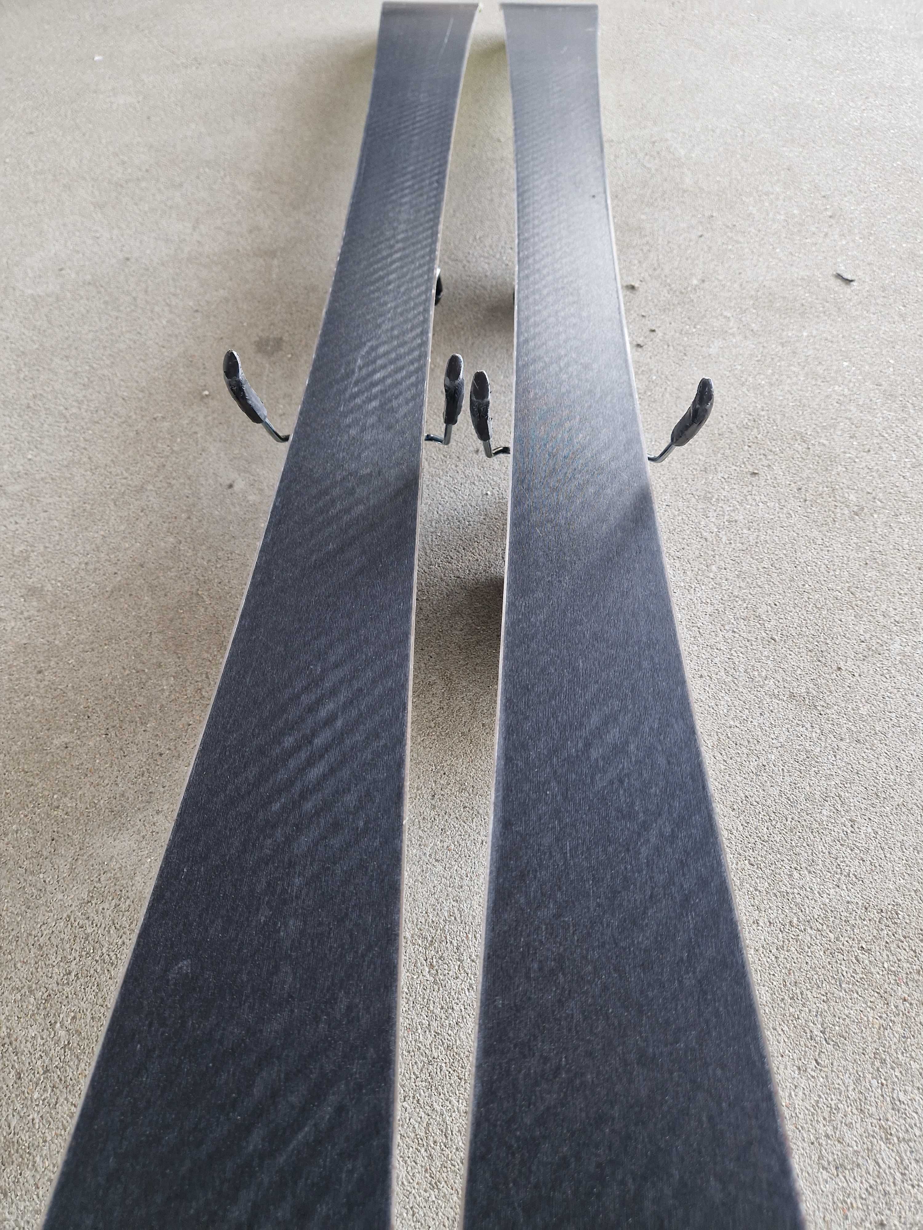 Narty Rossignol React RTX FIBER 149 CM (13)