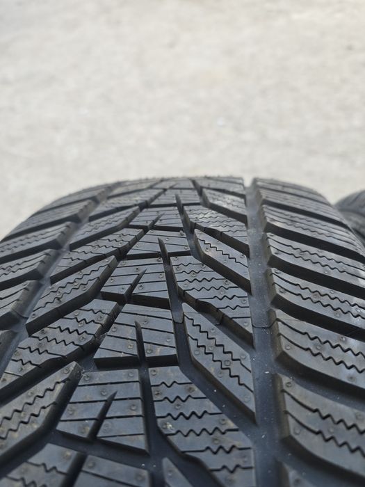 Opony Hankook Winter Icept Evo 235/45R18  DEMO !!!