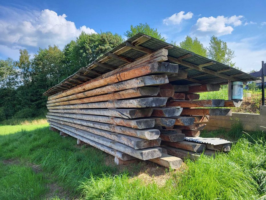 Płazy, bale, drewno