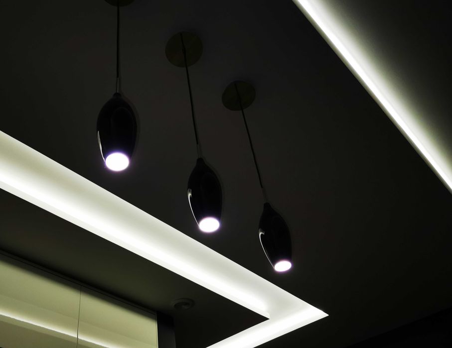 3 lampy wiszące czarna szkło nowoczesna