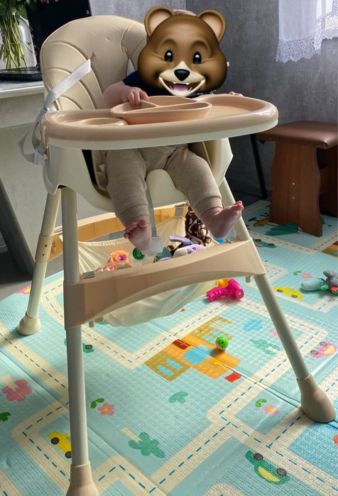 Стілець для годування