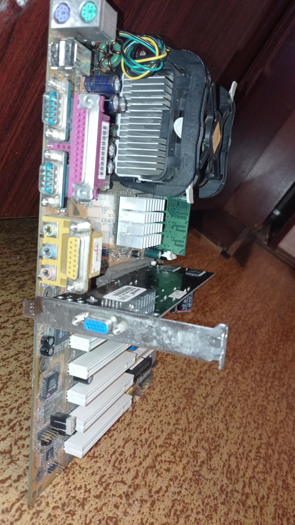 Материнская Плата Canyon 9IPEA + Процессор Intel Pentium 4 2.40GHz