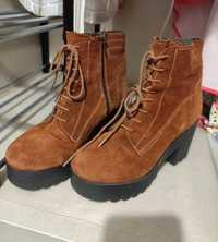 Botins Couro Camel Max