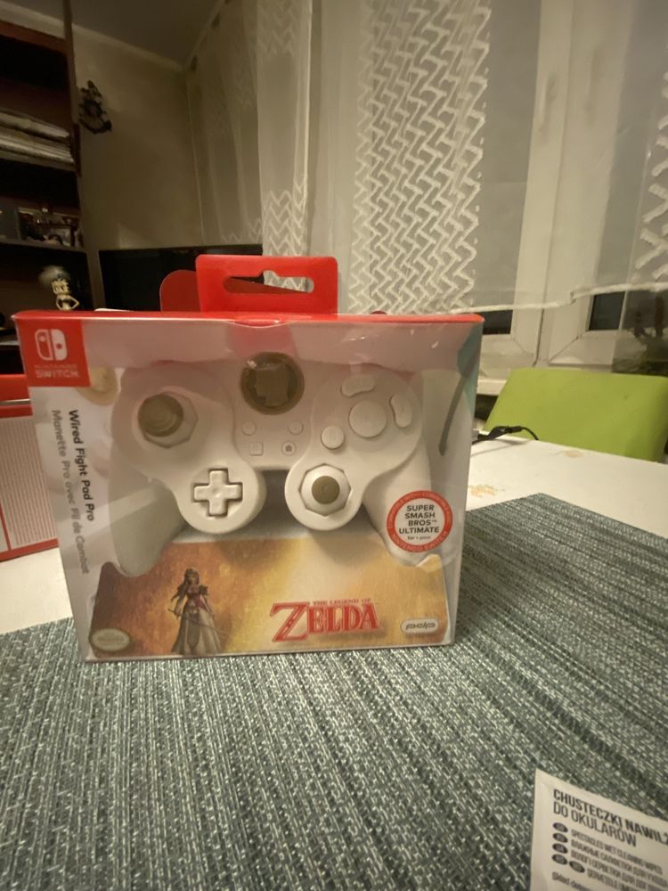 Nintendo switch +etui +pad +2gry