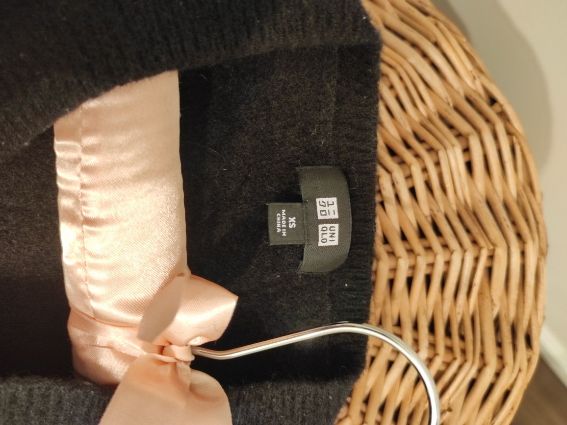 Sweter UNIQLO 100% wełna rozm.XS