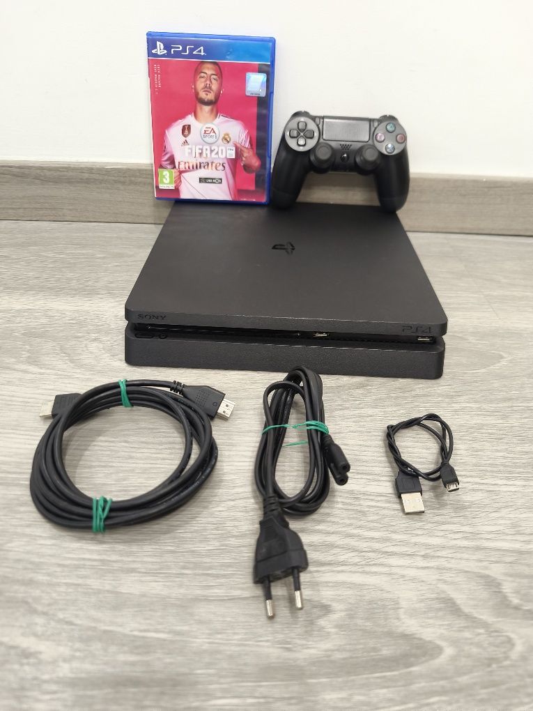 PlayStation 4 Slim