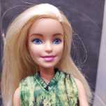 Barbie Mattel z pieskiem w militarnym stylu fashionistas