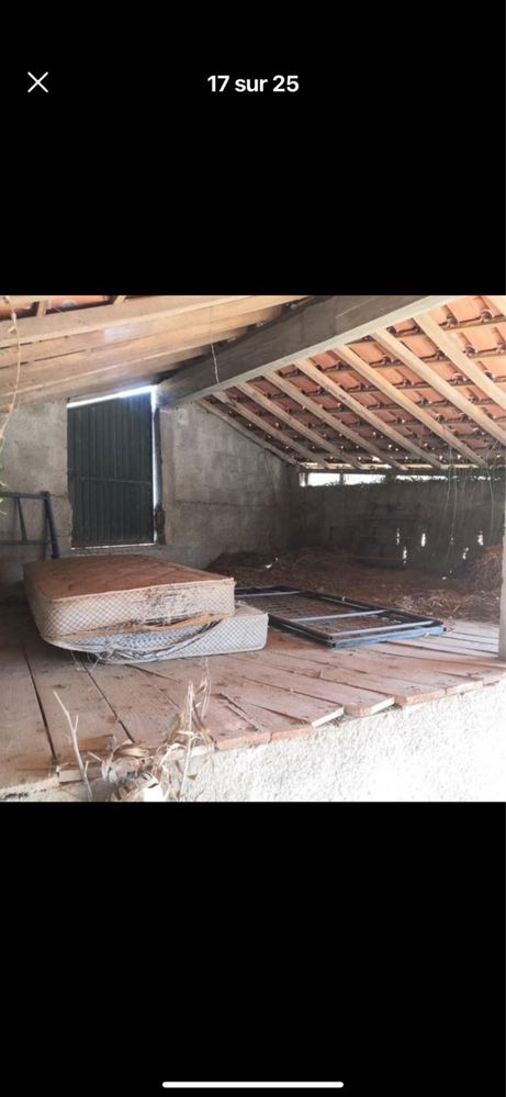 Casa com dependência e terreno