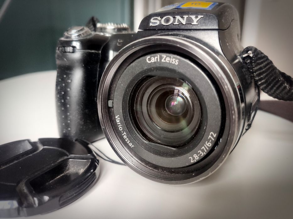 Фотоапарат цифровий Sony DSC-H5