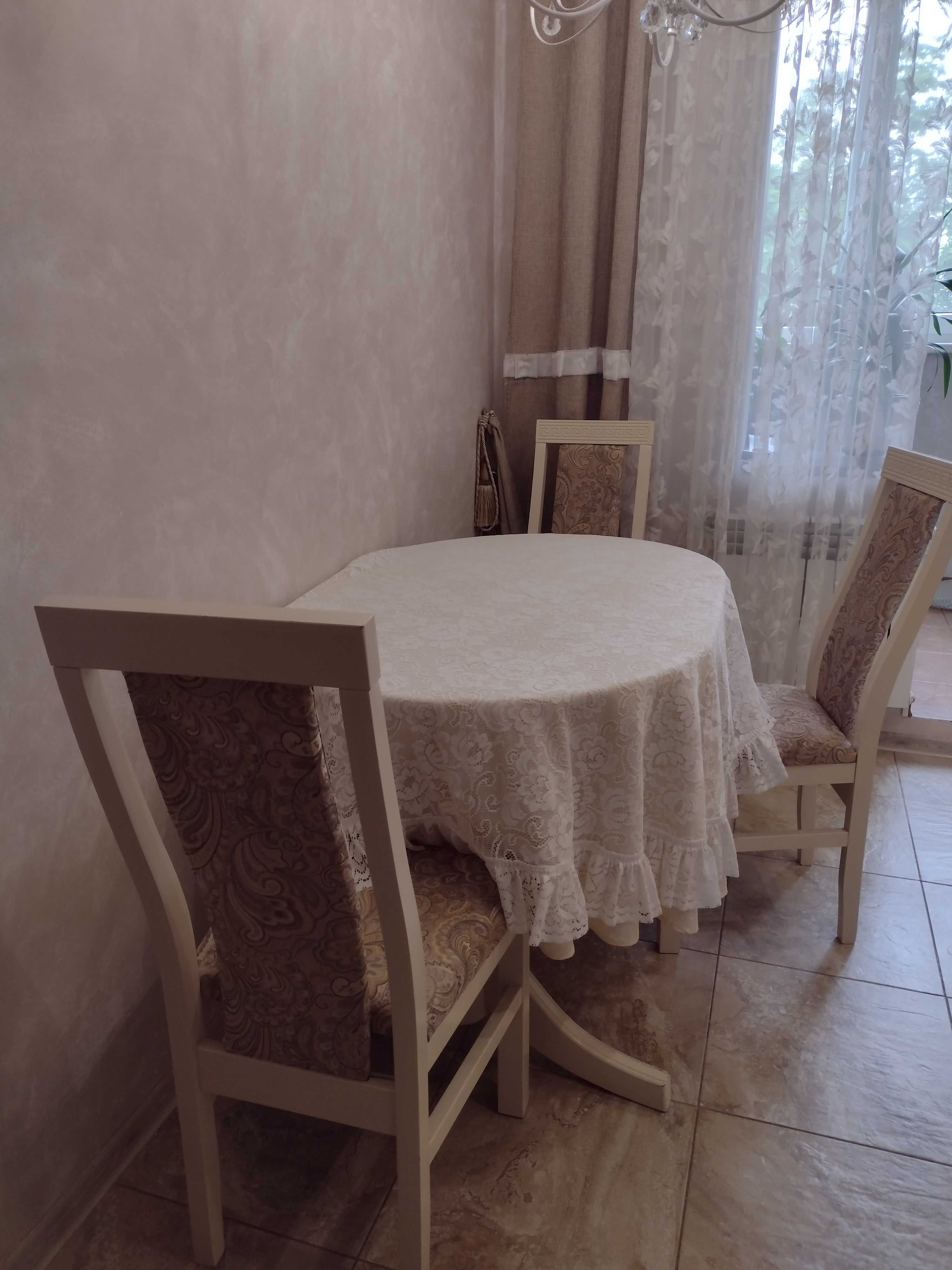 Стіл кухонний,розкладний