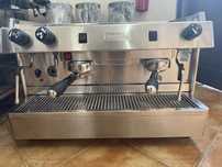 Maquina de cafe futurete Muito Nova