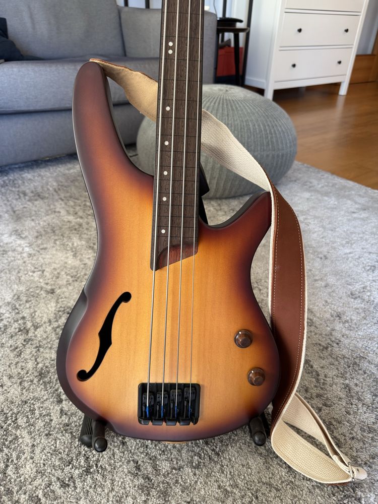 Baixo Fretless Ibanez SRH500F - Como Novo