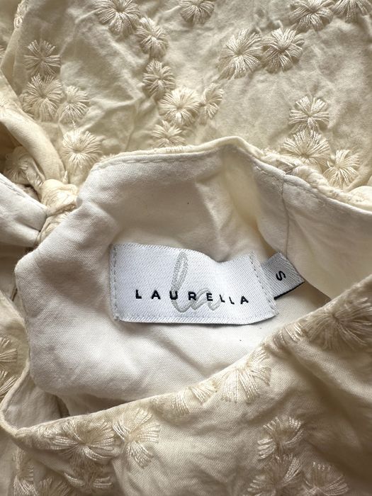 Beżowa damska sukienka haftowana elegancka okazja haft S 36 Laurella