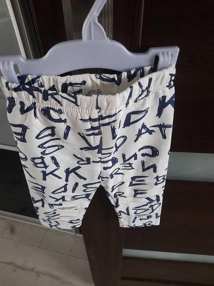 Bawełniane legginsy z literami niebieskie 9 m-cy