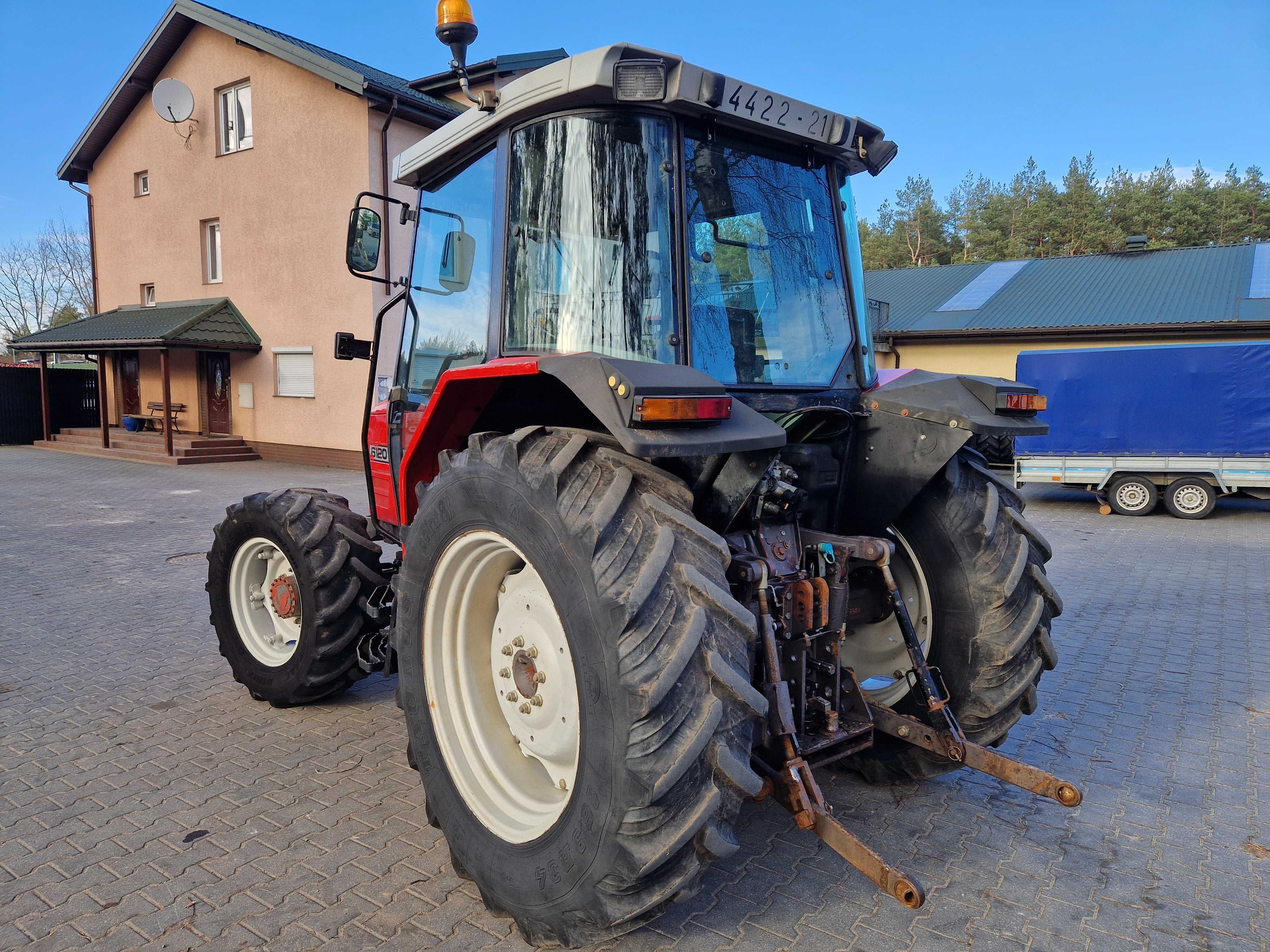 Massey Ferguson 6120 MF 5435 Renault 3070