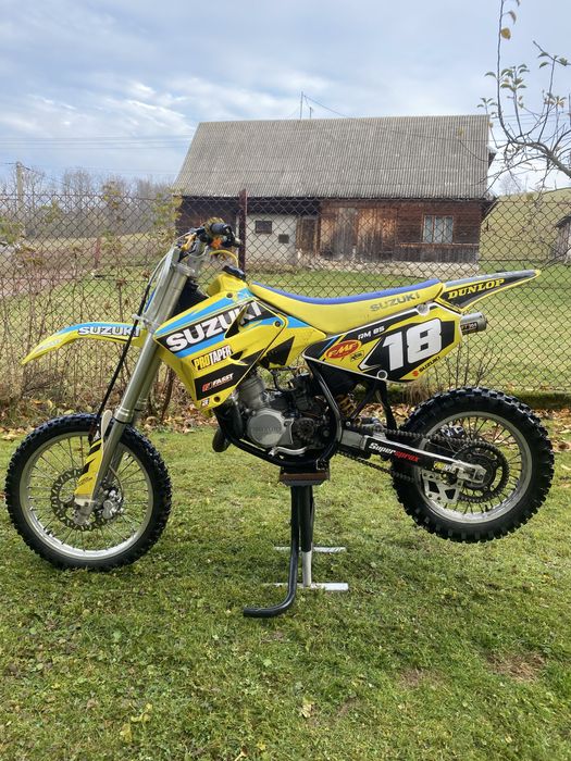 Suzuki rm 85 (sx,kx,yz,cr)