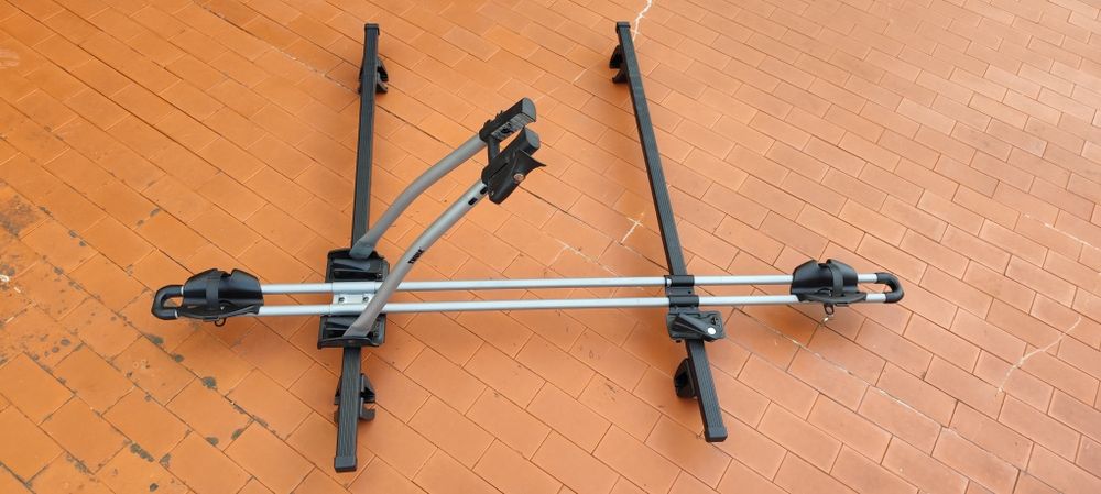 Suporte bicicleta THULE + Barras de tejadilho Cruz