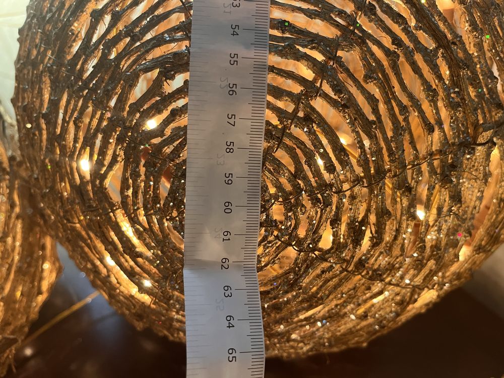 4 bolas grandes com brilho e leds