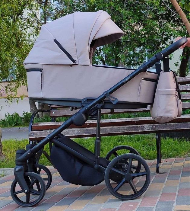 Продам коляску Adamex Zico 2в1 (капучіно). Чудовий стан!