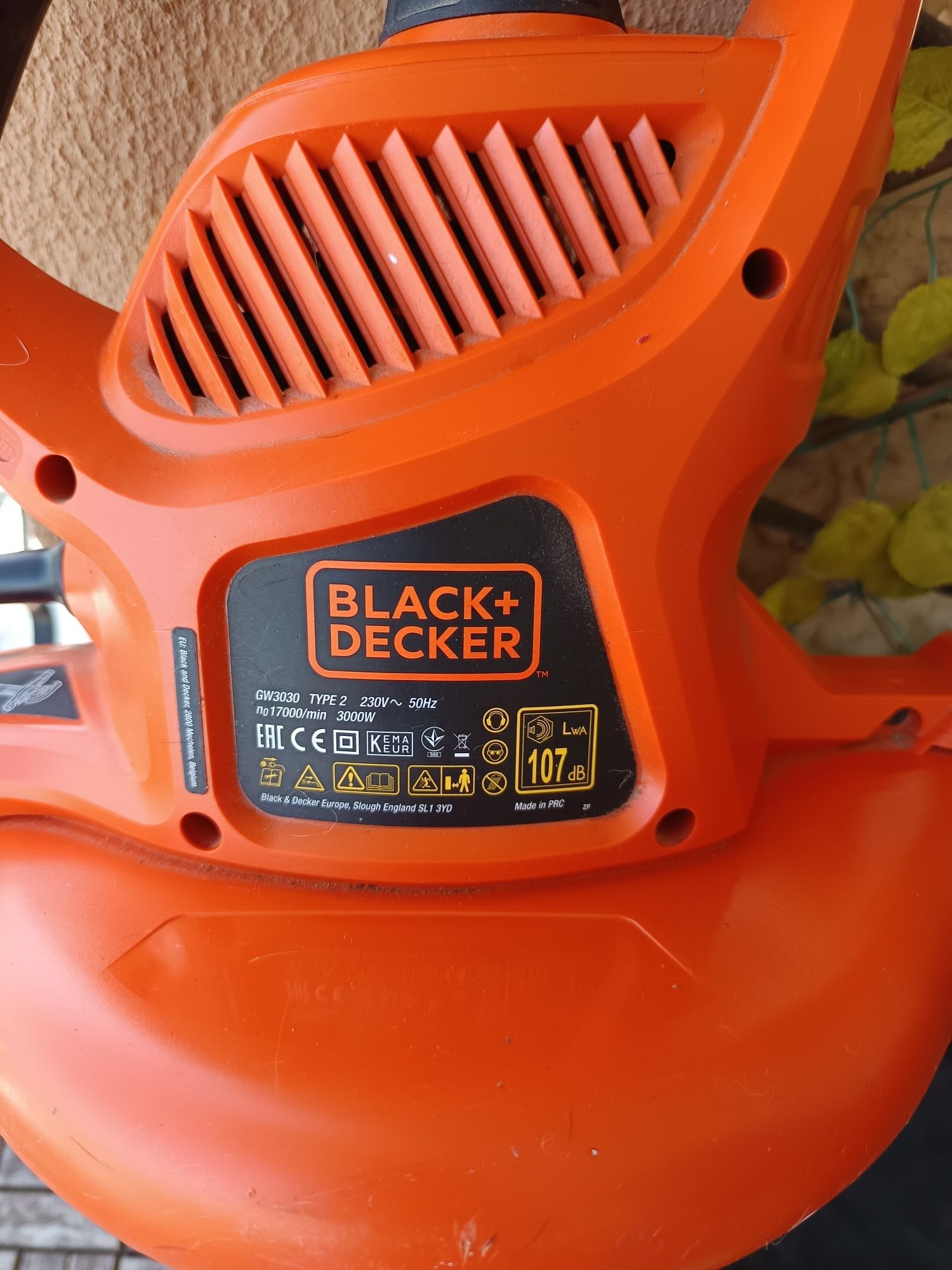 Black & Decker Soprador de Folhas GW3030