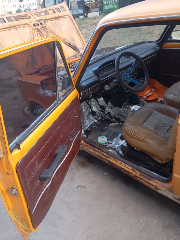 В продажі копейка сів та поїхав.