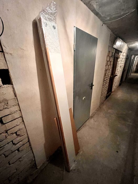 Białe Łóżko 90x200, z pojemnikiem na kółkach oraz materacem