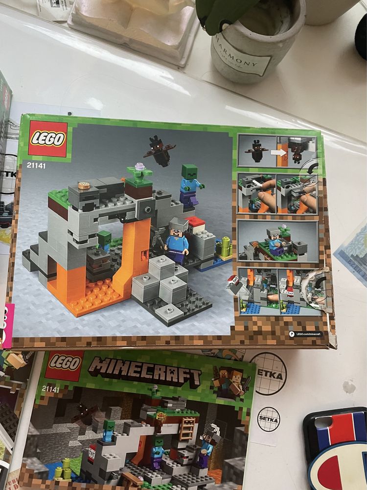 Lego Minecraft Пещера зомби