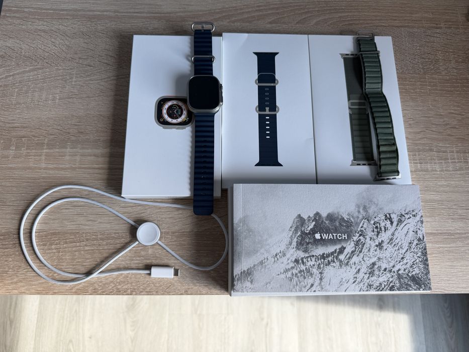 Apple Watch Ultra naturalny tytan+2 oryginalne paski. Jak nowy