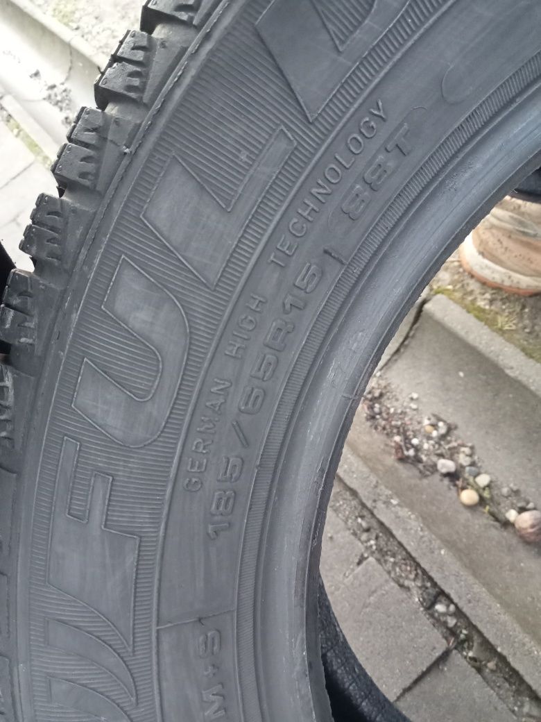 2x Opony Używane Całoroczne 185/65R15 Fulda
