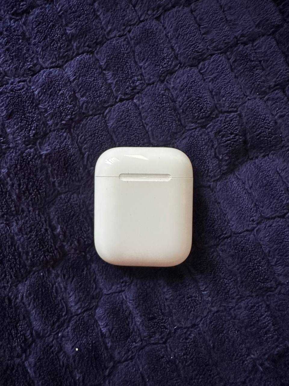 Продам наушники Airpods