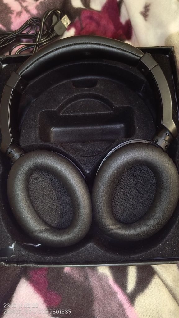 Безпровідні навушники lobkin ANC Bluetooth headphones