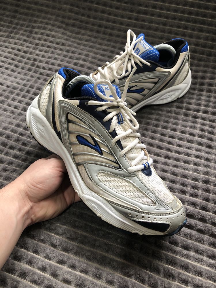 BROOKS ALPHA 3 (42.5) 27.5-28см мужские кроссовки белые Бруксы оригина