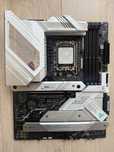 Материнська плата Asus Rog Strix Z690-A DDR4 LGA1700
