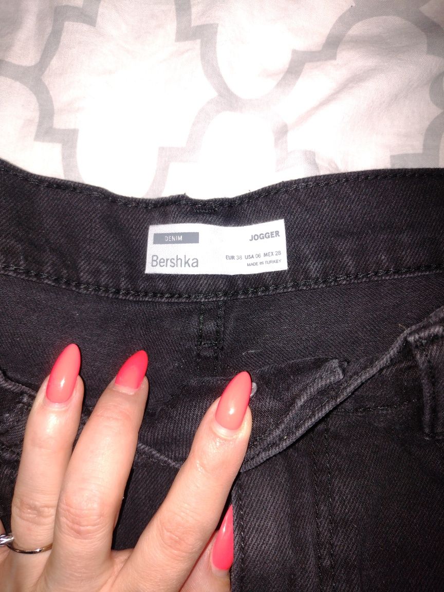 Spodnie Bershka nowe bez metki r. M