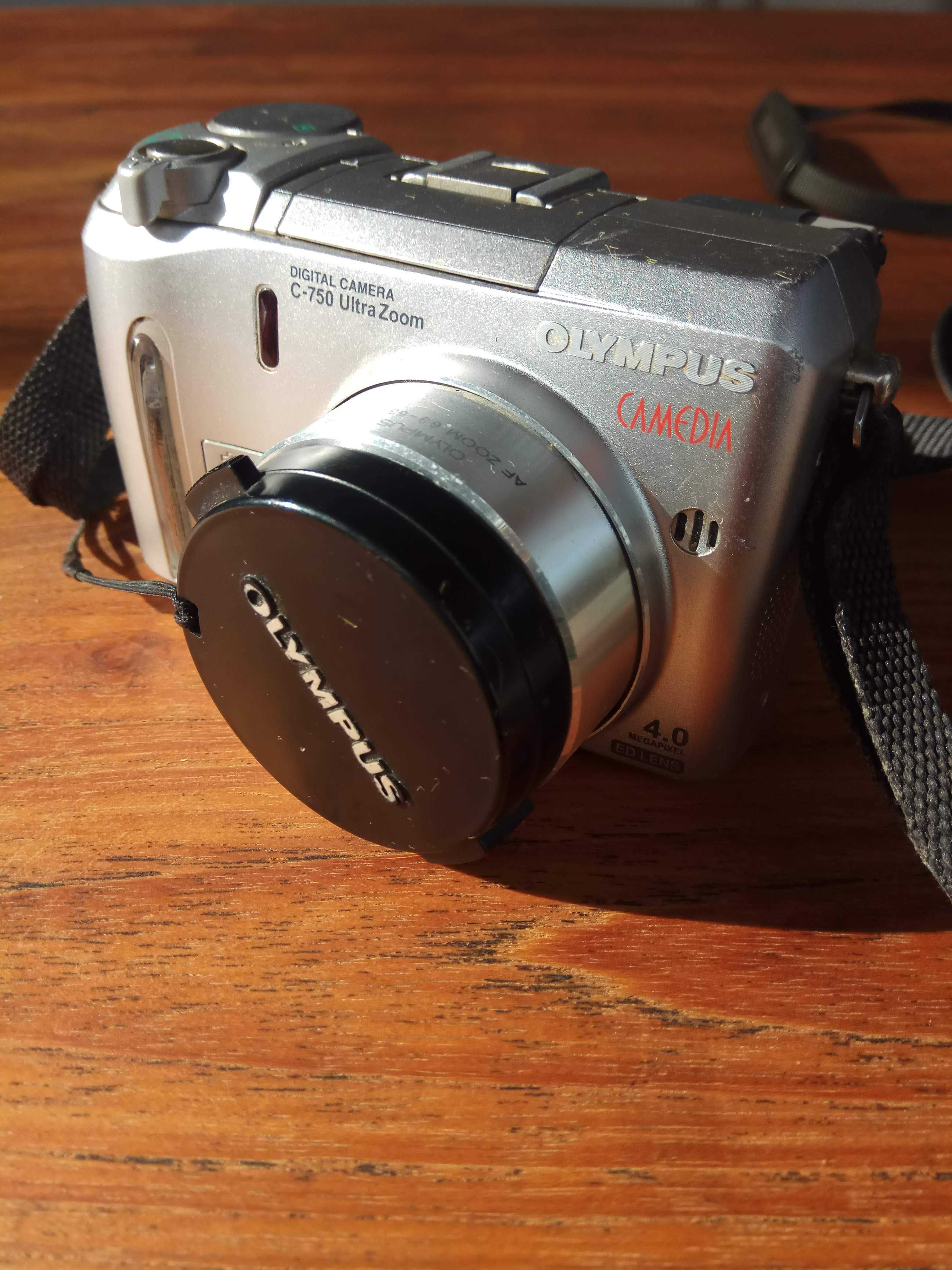 Olympus C-750 UltraZoom