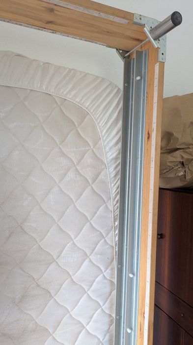 Cama de casal do IKEA