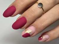 Modelki manicure, paznokcie żelowe, przedłużanie paznokci