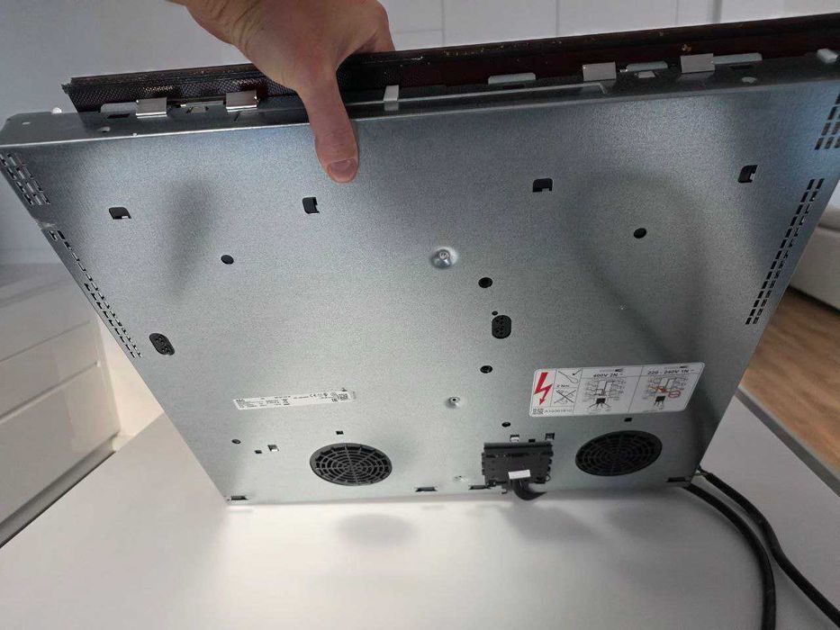 Placa de indução AEG (IAE64411FB)