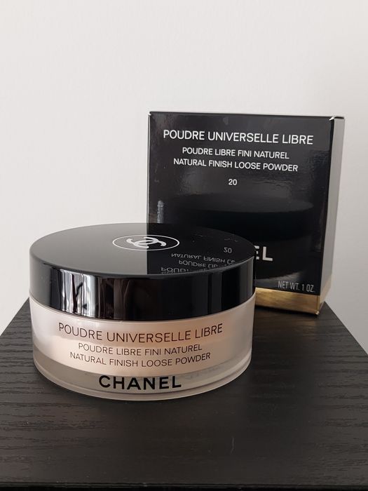 Puder sypki Chanel Poudre Universelle Libre 20