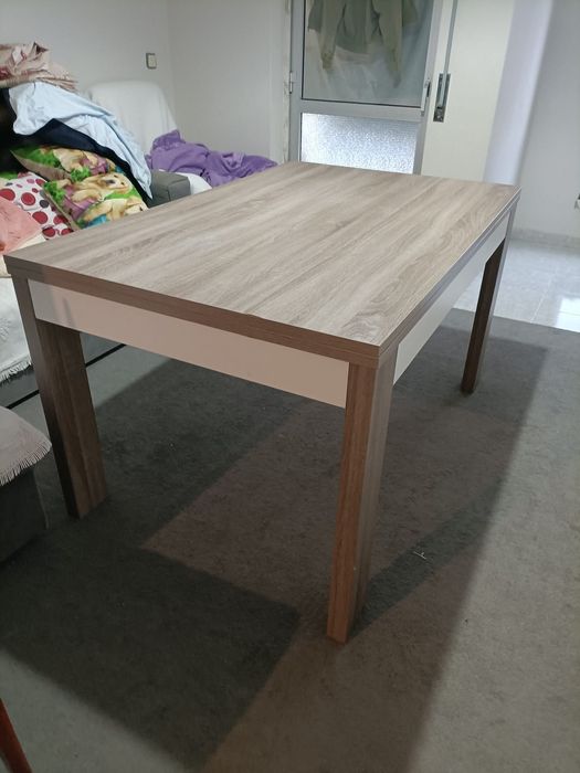 Mesa de jantar extensível