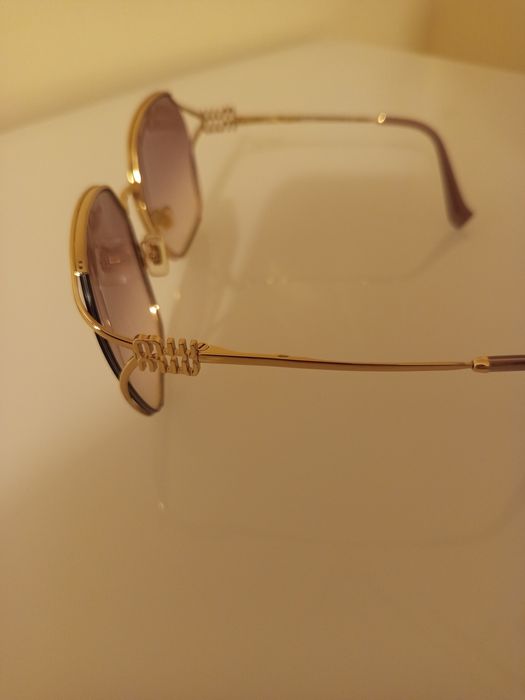 Óculos de sol Miu Miu