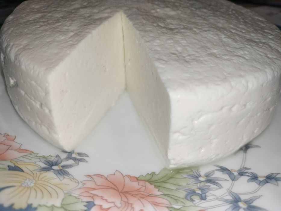 Pyszny twaróg kozi ,mleko  oraz Ser typu Koryciński podpuszczkowy