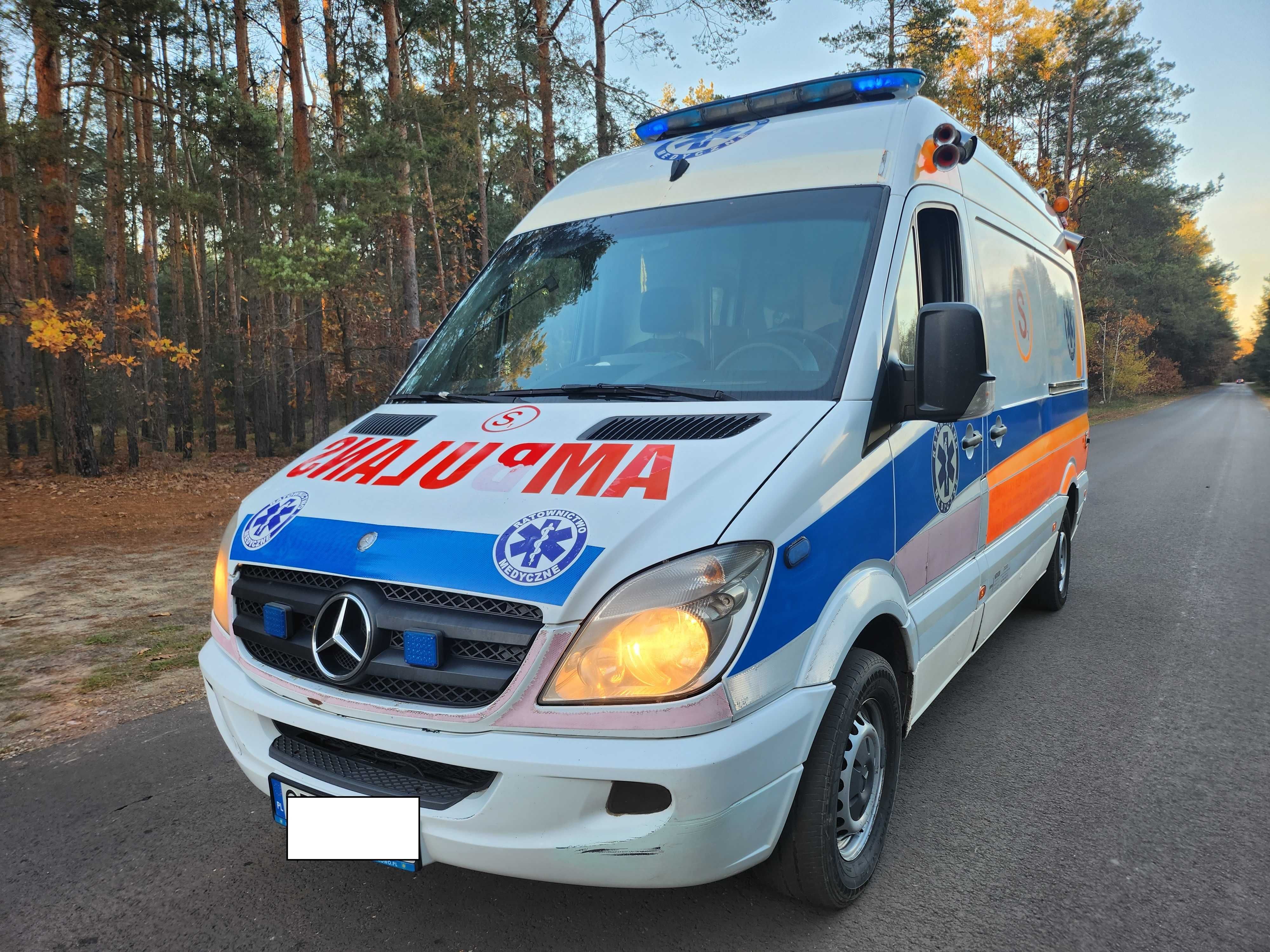 Mercedes Sprinter 2.2 CDI KARETKA ambulans wyposażony 5 sztuk