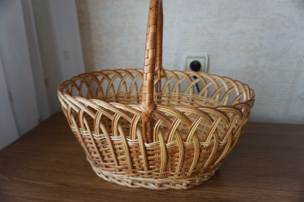 Корзина плетеная, корзина для пикников