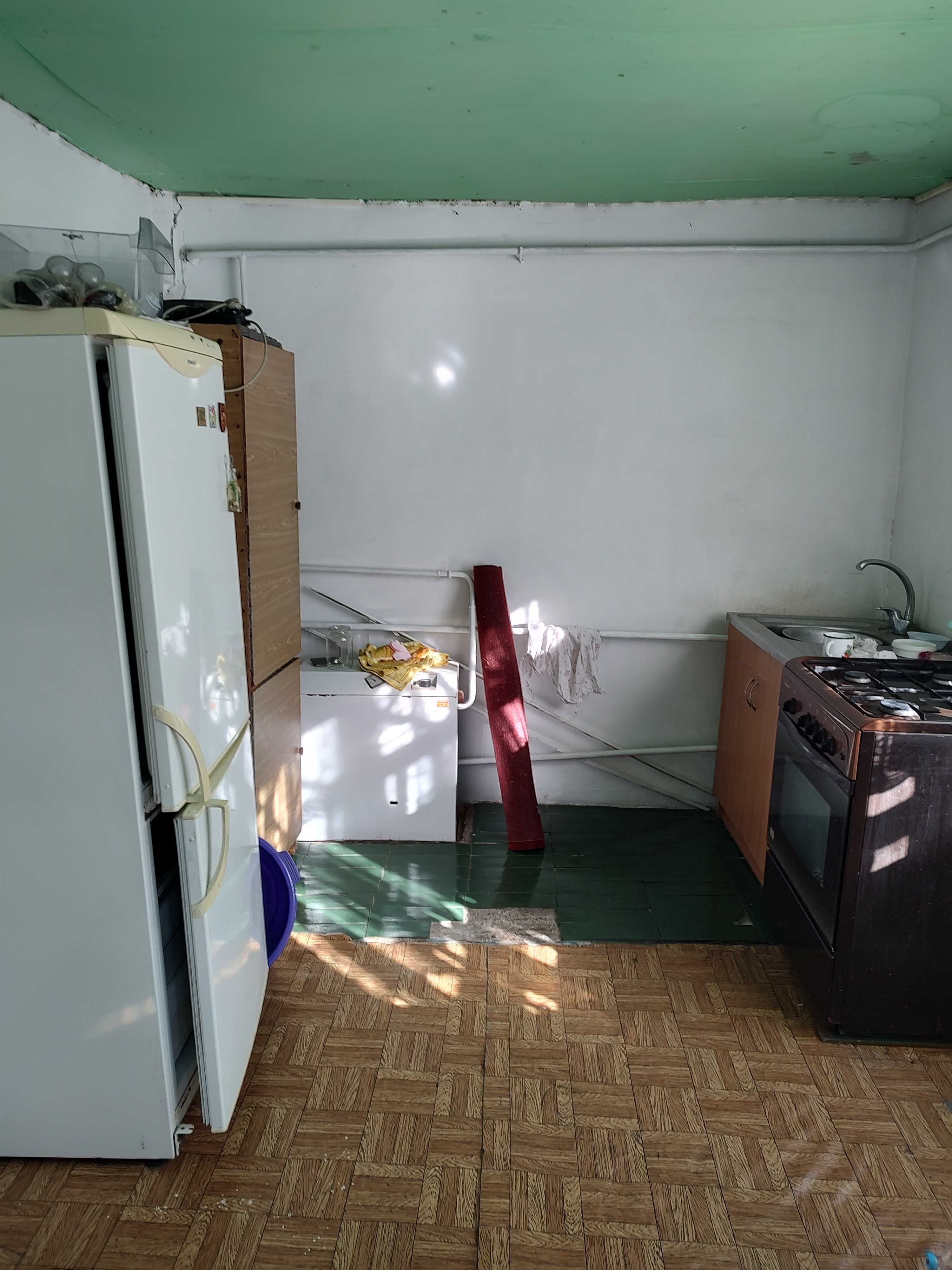 Продам будинок в селі.
