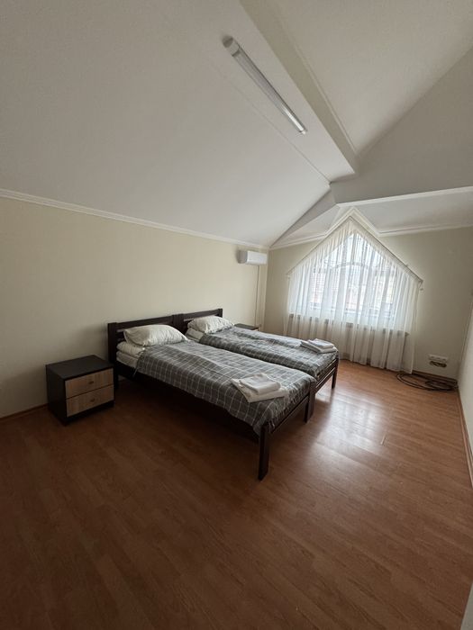 Здається будинок подобово/довгостроково