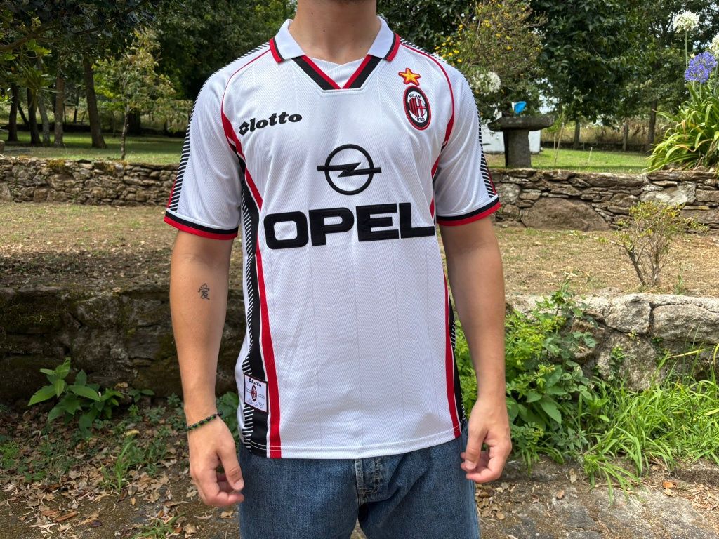 Camisola de futebol retro AC Milan
