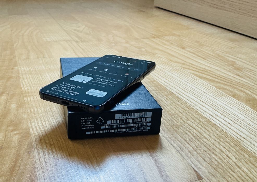 Samsung GALAXY S23 Czarny 8/256Gb GWR IGŁA